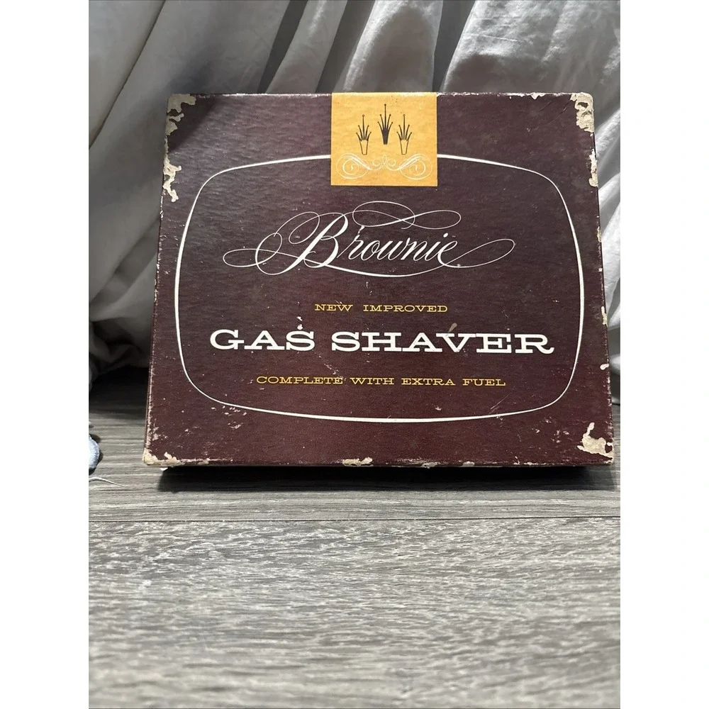 VINTAGE NOS 1956‎ BROWNIE GAS SHAVER W/ EXTRA FUEL WORLD'S MOST FAMOUS GAG